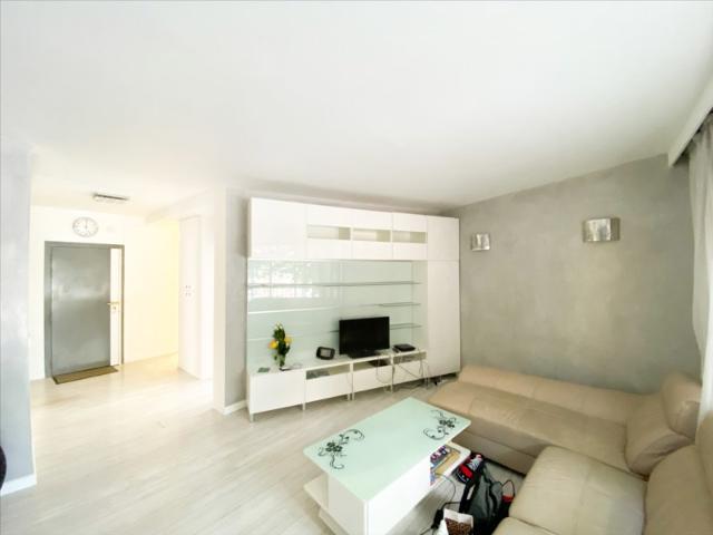 Appartement RDC 88 m2 5 pièces