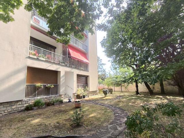 Appartement RDC 93 m2 5 pièces