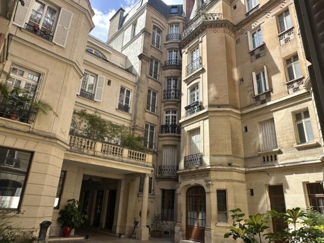 Appartement RDC sur cour 47 m²