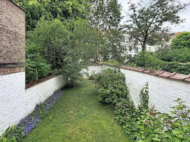 Appartement rdchaussée+ jardin + garage