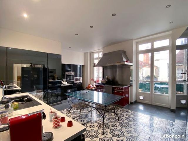 Appartement remarquable à Chalon sur Saône centre ville