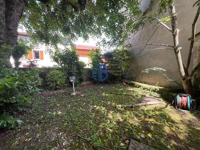 Appartement Renage 4 pièce s 108 m2 + jardin + place privative