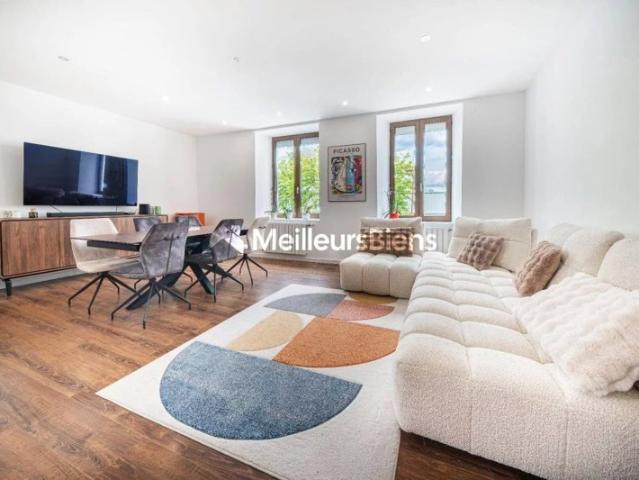 Appartement rénové 120m² 3 chambres garage