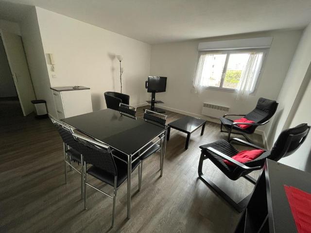 Appartement rénové * 2 pièces * 42 m2 * 31000 TOULOUSE
