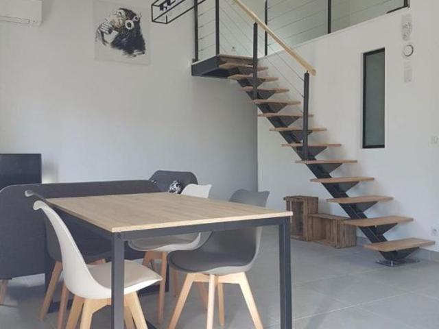 Appartement rénové Calas 2 pièce s 66.16 m2