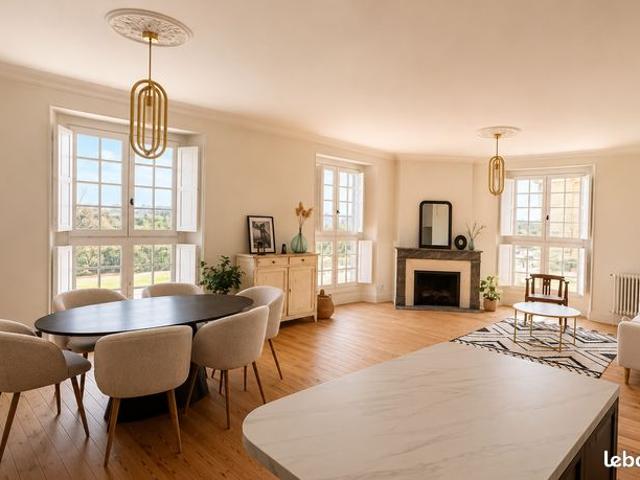 APPARTEMENT rénové à neuf au cachet ancien BORDEAUX CENTRE 3 chambres