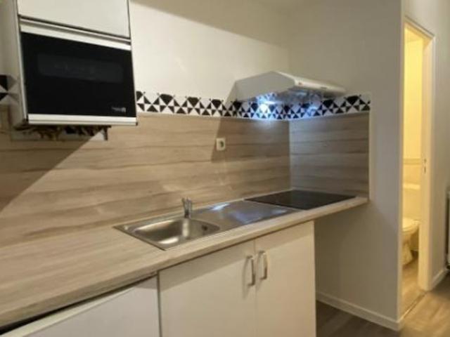 Appartement rénové à Rue De La Republique à louer Locagestion, expert en gestion locative