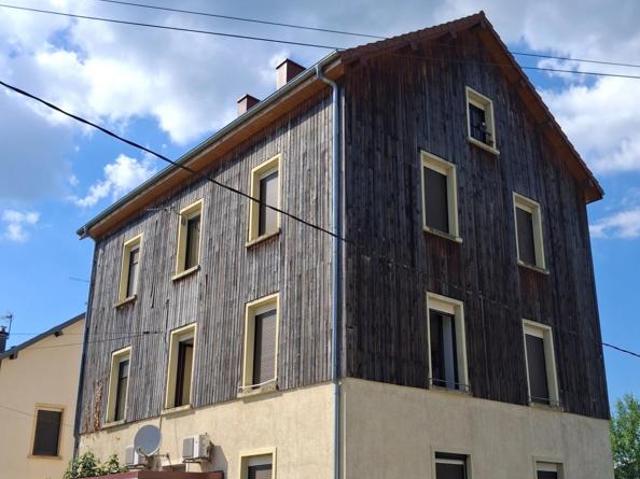 Appartement renove au 1er etage au calme dans une maison pierre au calme a la campagne