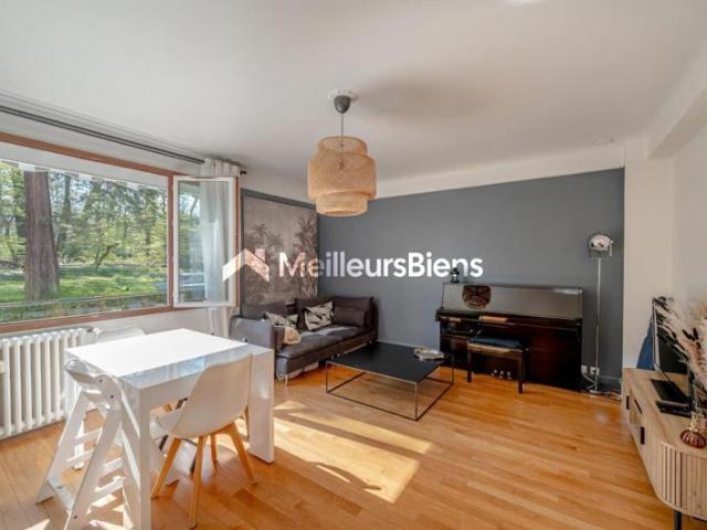 Appartement rénové, au calme, avec parc et jolie vue, sans vis à vis