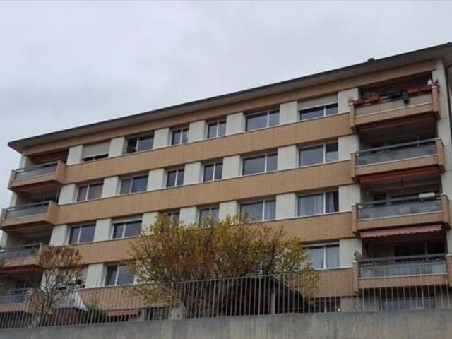Appartement rénové avec vue sur le lac