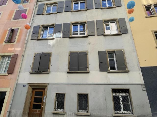 Appartement rénové de 2 pièces au deuxième étage