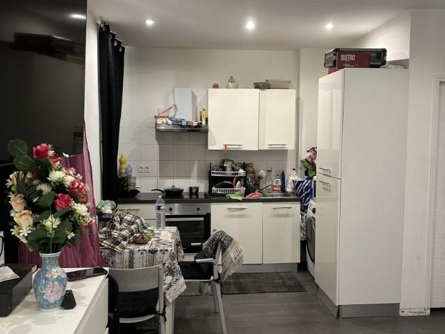 Appartement rénové de 30m2, idéalement situé sur la Canebière 13001
