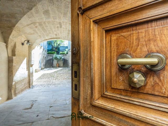 Appartement rénové en plein cœur du centre historique d’Uzès