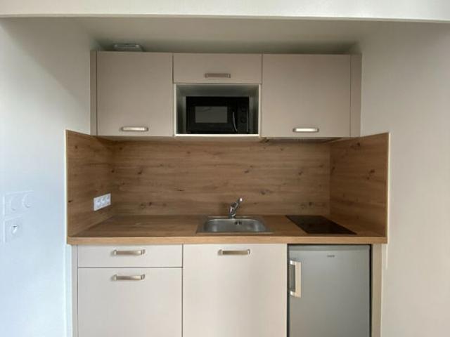 Appartement rénové Nantes 1 pièce 27.78 m²
