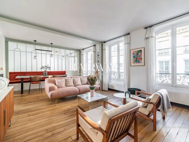Appartement rénové par architecte Paris 2e 64 m² 2 chambres Calme et lumineux proche rue du Nil