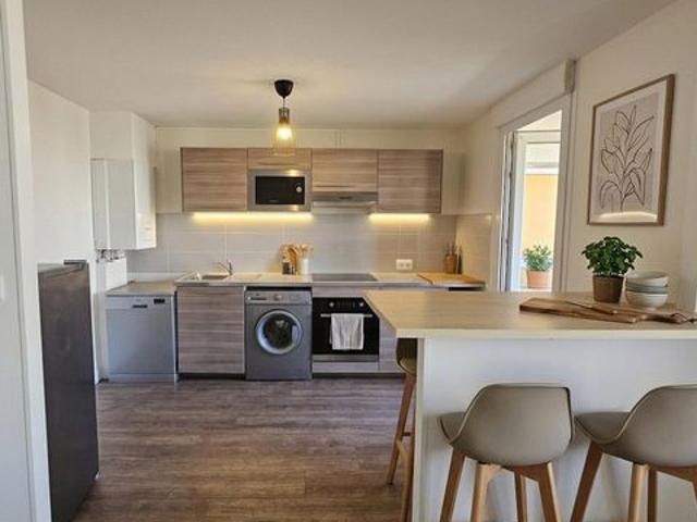 APPARTEMENT ROSERAIE BONNEFOY PROCHE BUS ET ECOLE