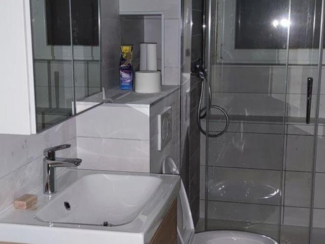 Appartement rénové proche Leclerc