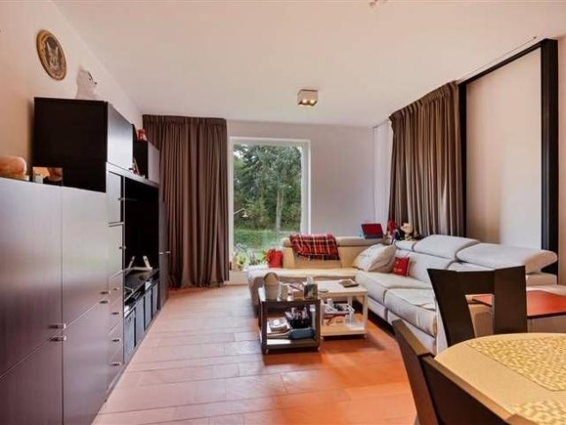 Appartement récent dans une résidence service dans un parc p