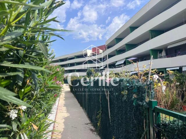 Appartement Récent dans Résidence standing 38m² Saint Cyr sur Mer