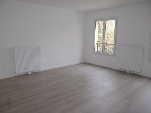 APPARTEMENT RECENT ETAMPES 3 pièce s 64.38 m2