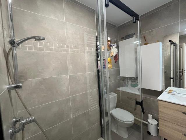 Appartement récent T5 à GRENOBLE