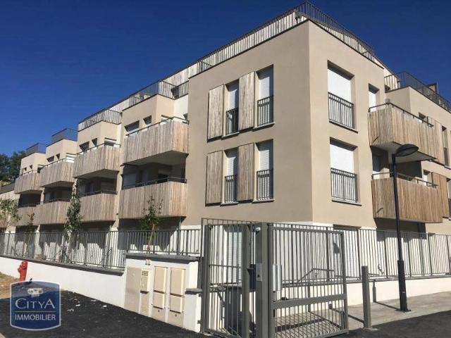 Appartement récent type 3, 55.90m², deux chambres, terrasse, deu
