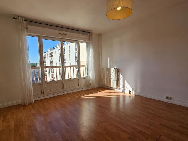 Appartement Reims 1 pièce s 30 m2