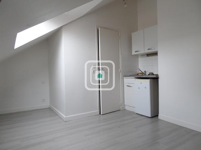 APPARTEMENT REIMS, Studio Avenue de Laon