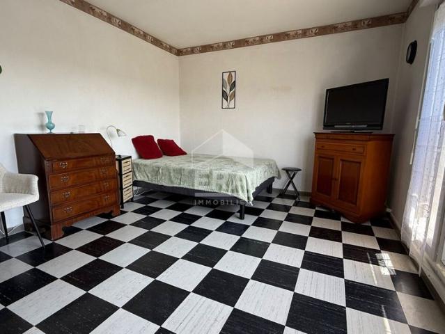 Appartement Reims studio pièce 30.8 m2 Rue Paul Verlaine