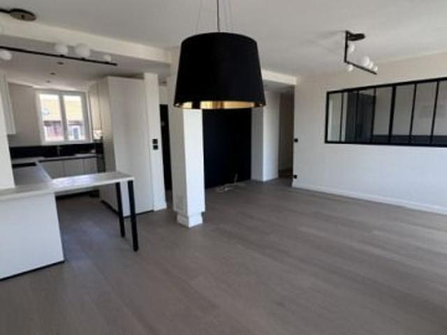 Appartement • Reine Mairie