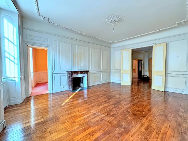 Appartement rez de chaussée 115 m2 3 chambres