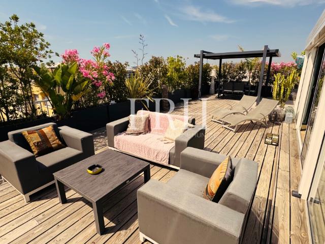 Appartement Rooftop Duplex Cagnes sur Mer 119m²