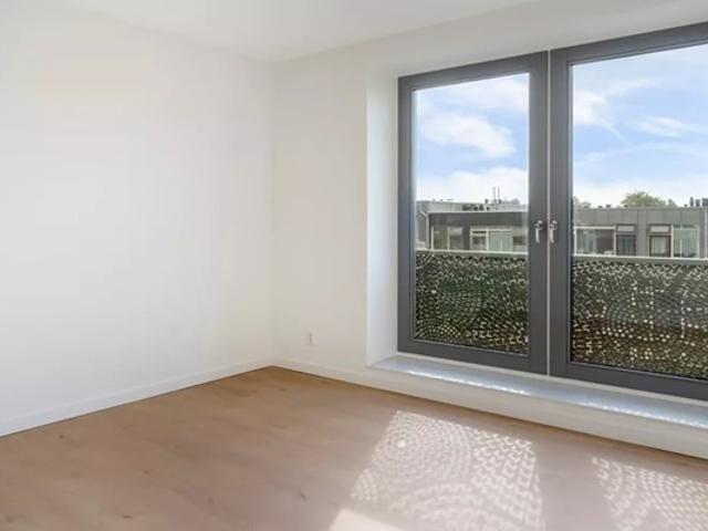 Appartement Roentgenstraat in Rotterdam