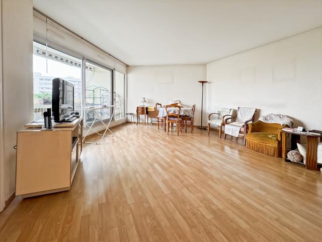 Appartement Rosny 3 pièces 77 m2 Métro L.11 GOLF