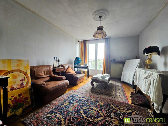 APPARTEMENT RUE DES PIERRELAIS