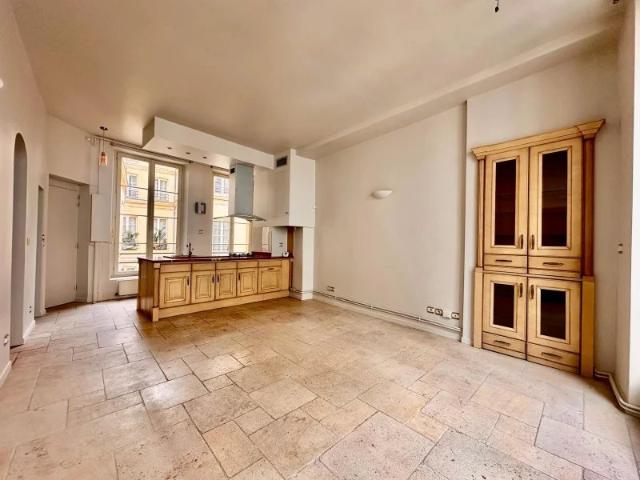 Appartement, rue Montmorency PARIS III