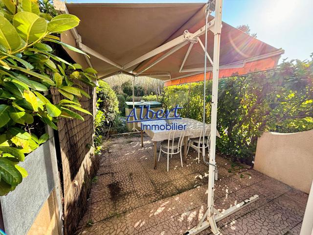 Appartement Sanary Sur Mer 2 pièce s 26.76 m2