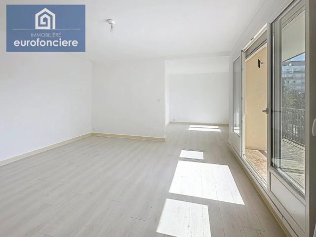 Appartement Saint André les Vergers 4 pièce s 81.73 m2