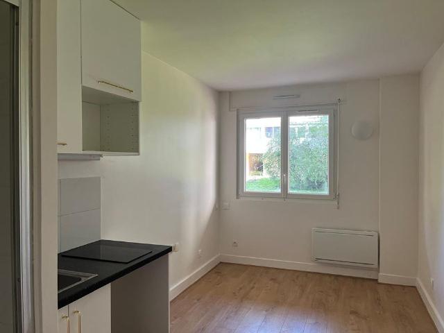 Appartement Saint Cloud 1 pièce s 12.25 m2