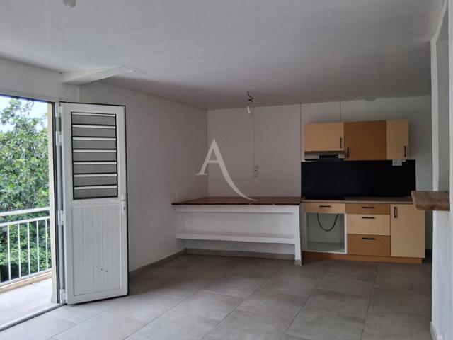 Appartement Saint Esprit 1 pièce 30.11 m2