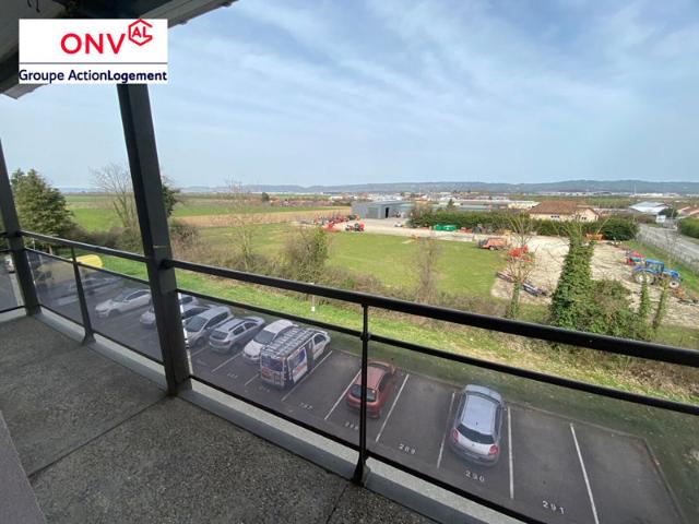 Appartement Saint Etienne De Saint Geoirs 4 pièce s 82.11m2