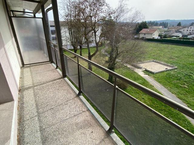 Appartement Saint Etienne De Saint Geoirs 5 pièce s 93.62 m2