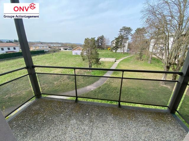 Appartement Saint Etienne De Saint Geoirs 5 pièce s 93.98 m2