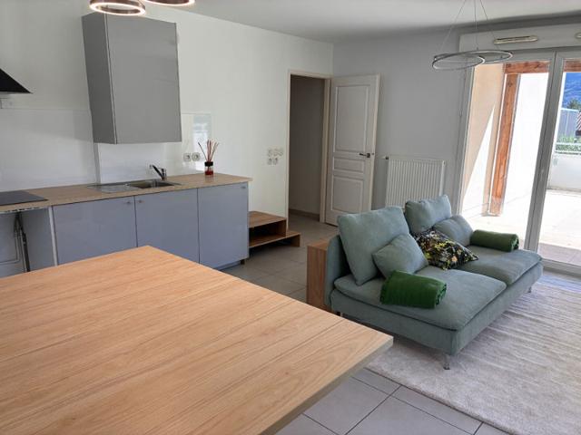Appartement Saint Ismier 3 pièces 61m2 Terrasse 40m²