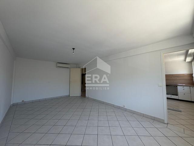 Appartement Saint Laurent Du Var 3 pièces 90 m²