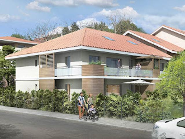 Appartement Saint Marcellin 5 pièces Saint Marcellin à 800 m du centre ville