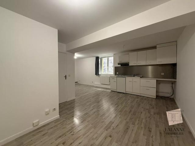 Appartement Saint Michel / Victoire / Capucins 34m²