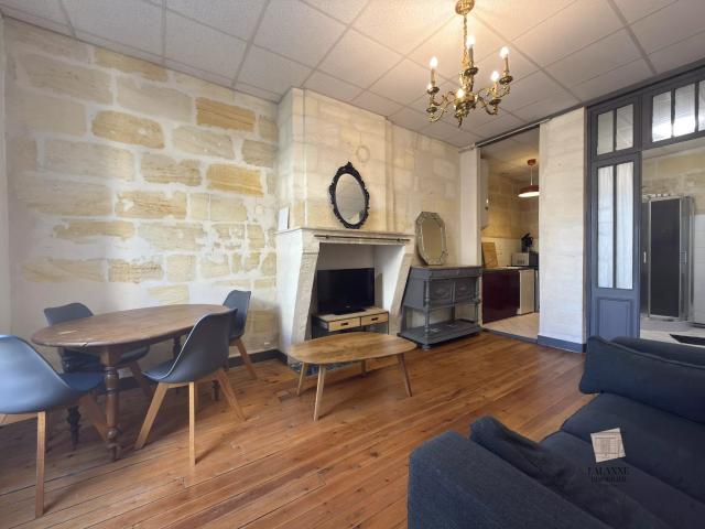 Appartement Saint Michel / Victoire / Capucins 47m²