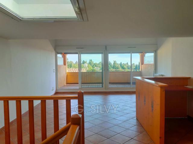 Appartement Sainte Cécile les Vignes Location appartement 3 pièces, 72 m²