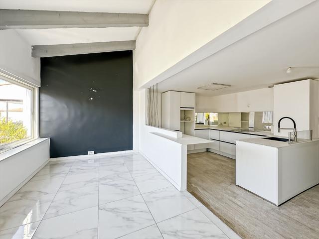 Appartement Sausset Les Pins 4 pièce s 150 m2